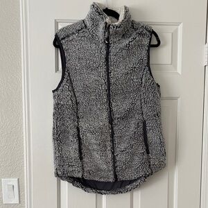 Te Verde Charcoal Vest